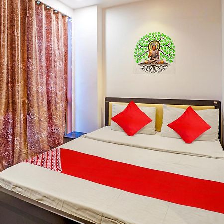 Hotel O Lotus Hotel Surat Ngoại thất bức ảnh