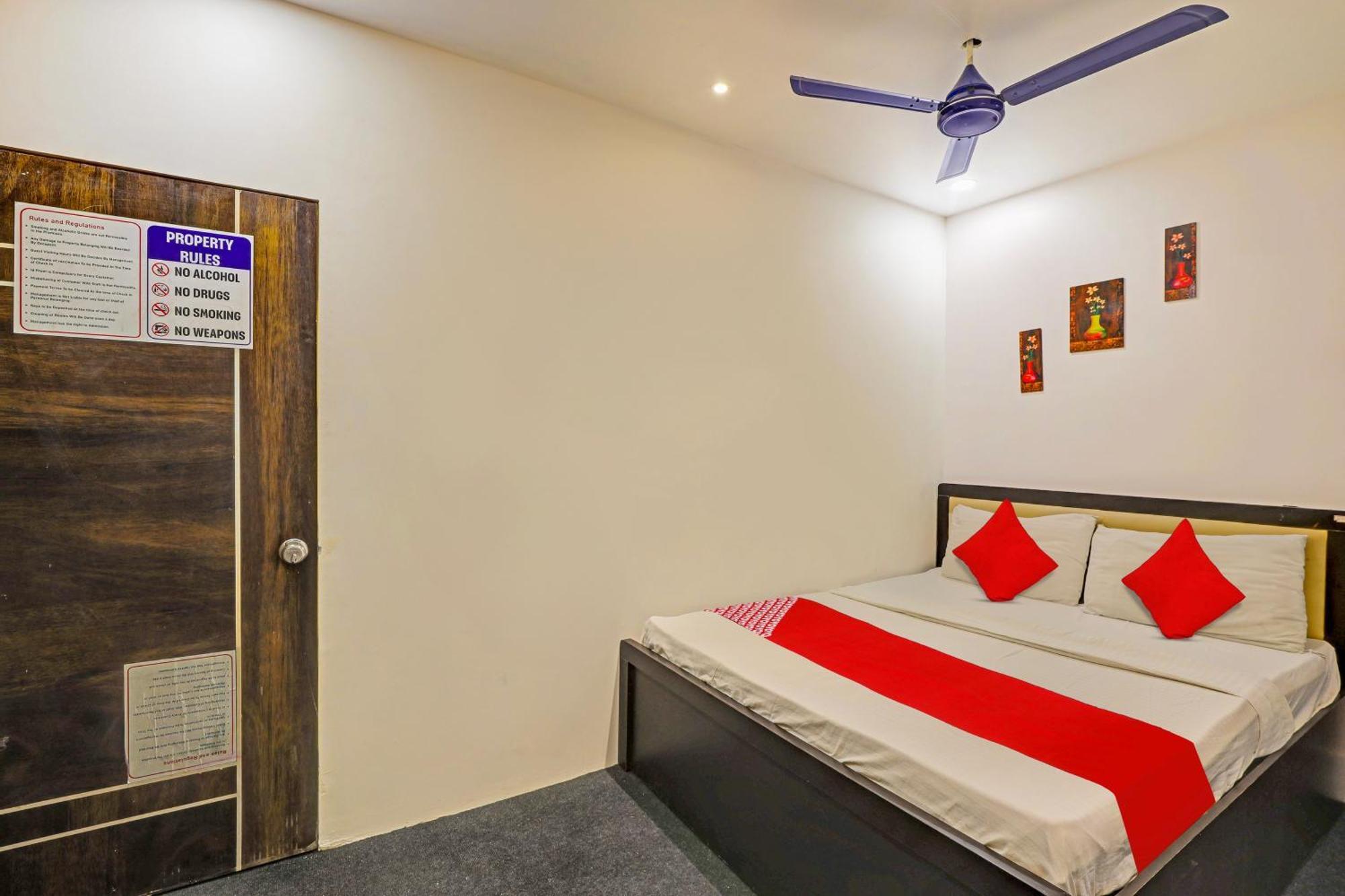Hotel O Lotus Hotel Surat Ngoại thất bức ảnh