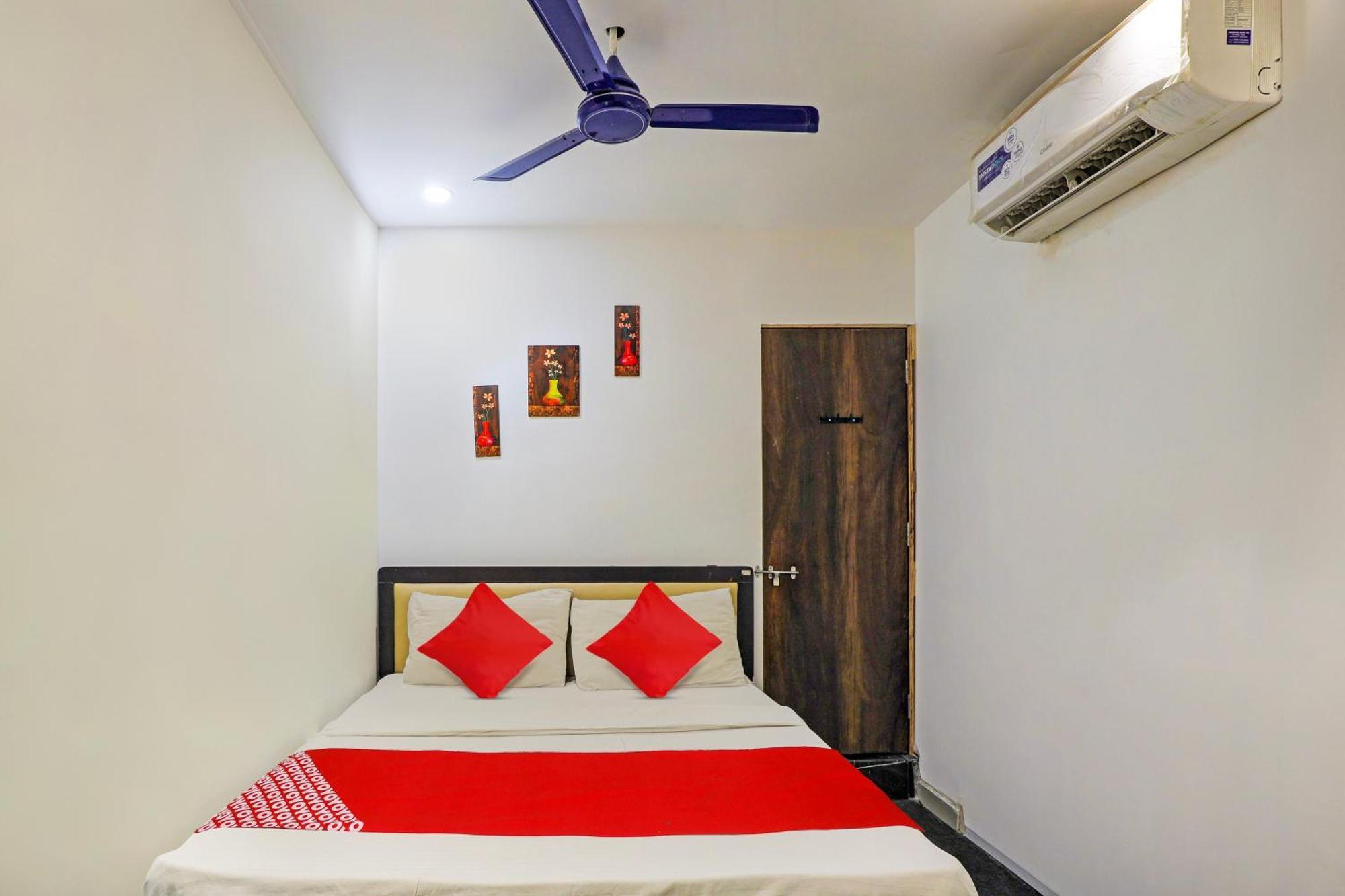 Hotel O Lotus Hotel Surat Ngoại thất bức ảnh